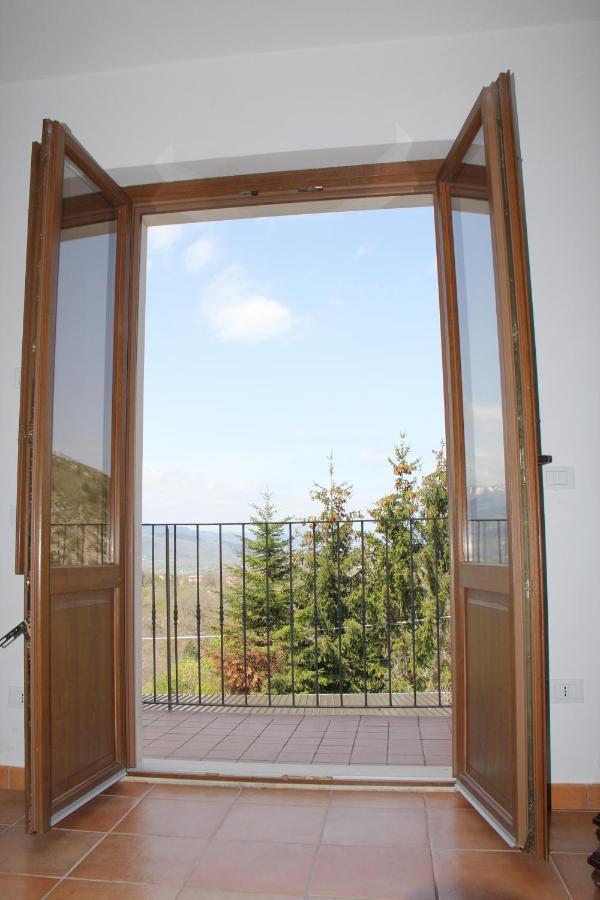 Il Pagliarello Di Villa San Giovanni San Demetrio ne' Vestini Luaran gambar