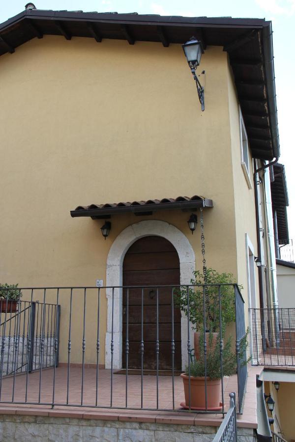 Il Pagliarello Di Villa San Giovanni San Demetrio ne' Vestini Luaran gambar